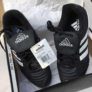 NWT Kids Baseball Cleats